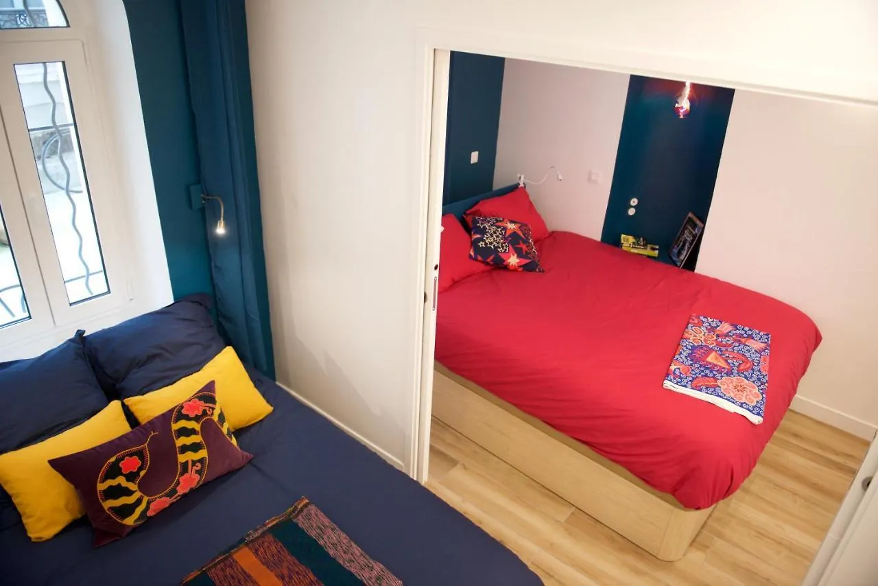 Charming Parisian Apartment With Air Conditioning - Climatisation & 2 Bedrooms - Batignolles Parijs
