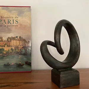 Vue Sur Jardin, 3 Pieces Parijs