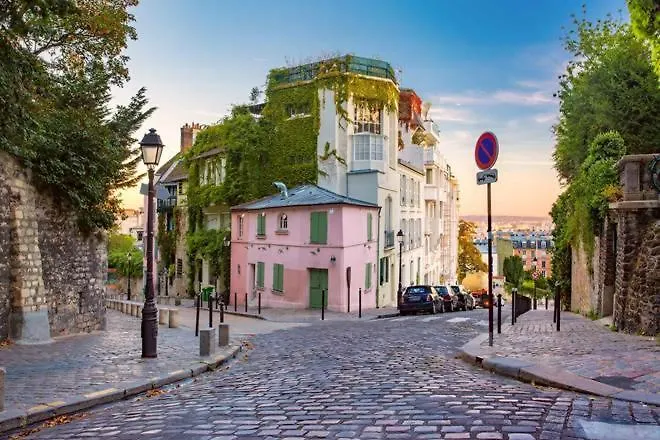 Charming Parisian Apartment With Air Conditioning - Climatisation & 2 Bedrooms - Batignolles Parigi 0*,