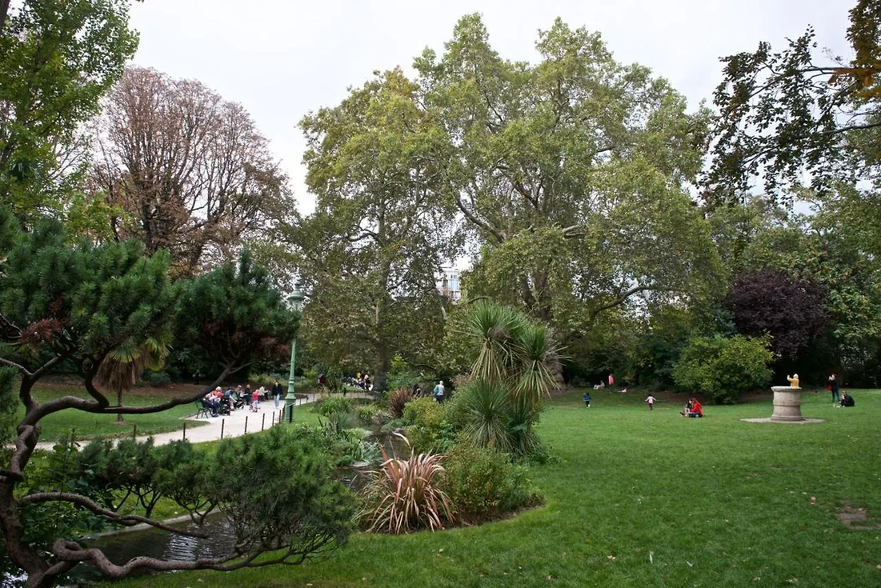 Charming Parisian Apartment With Air Conditioning - Climatisation & 2 Bedrooms - Batignolles Paris 0*,  Frankreich